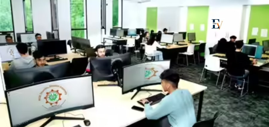 Students Gain Early Industry Experience Through Shoolini’s Research-Driven Model